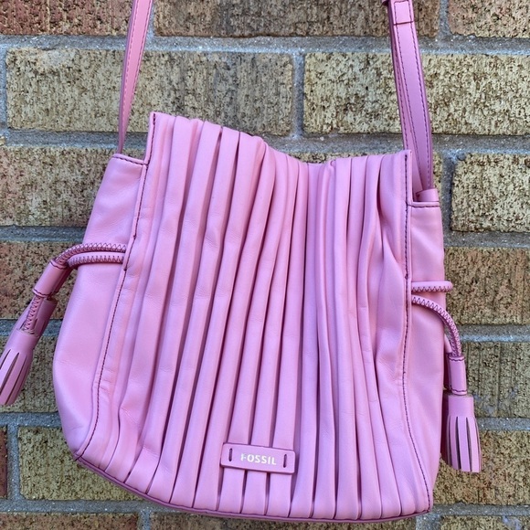 Fossil Rayna Drawstring Crossbody Bag Pink Tassel Bag - Picture 4 of 13